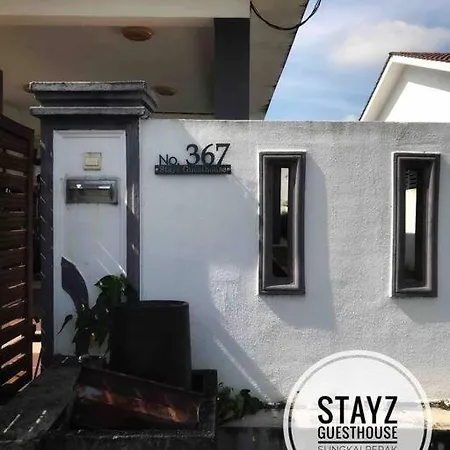 Stayz Guesthouse Sungkai Exterior photo